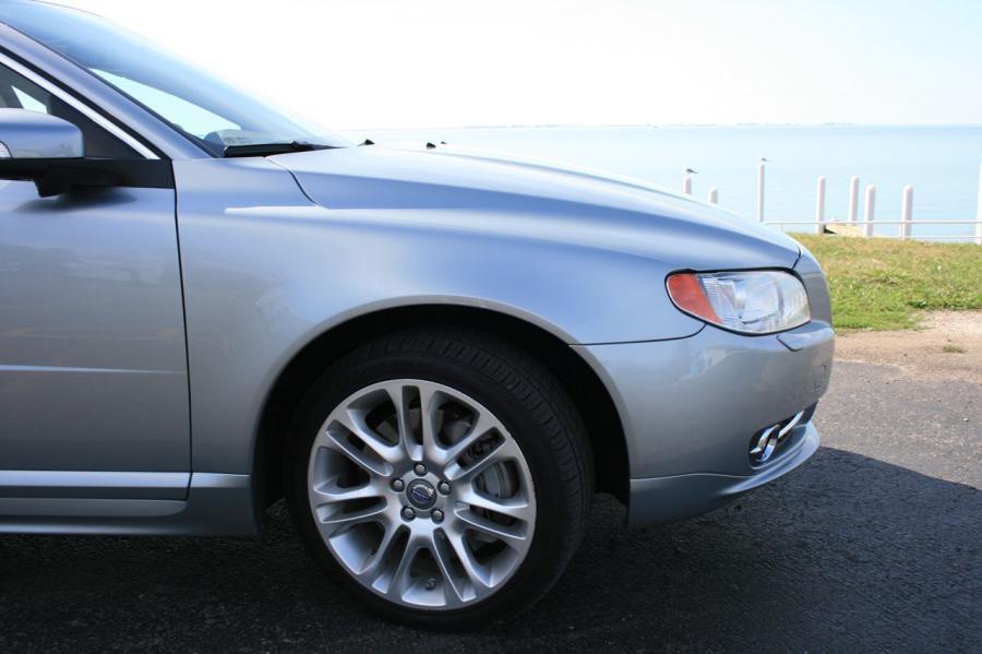  Volvo S80 AWD V8 2007 года  (фото 45 из 45)